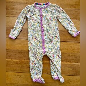 Magnetic Me 3-6 Months